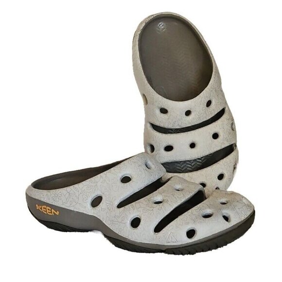 Keen Yogui Arts Clog Hawaiian Floral Mens 8 Womens 10 Sandals Slip On White Gray - Picture 2 of 15